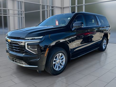 New 2026 Chevrolet Suburban LS w/ Max Trailering Package image 2