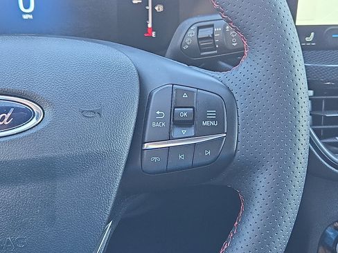 Certified 2025 Ford Escape ST-Line w/ Equipment Group 301A image 24