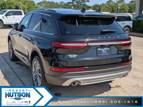 New 2025 Lincoln Corsair FWD w/ Equipment Group 101A image 8