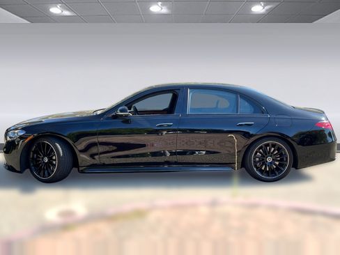 Used 2023 Mercedes-Benz S 580e 4MATIC Sedan image 2