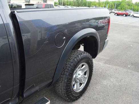 Used 2018 RAM 2500 Tradesman w/ Chrome Appearance Group AWD/4WD image 4