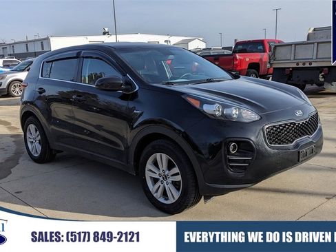 Used 2018 Kia Sportage LX image 1