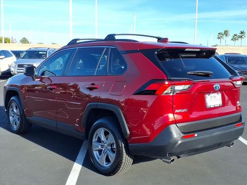 Certified 2022 Toyota RAV4 LE image 10