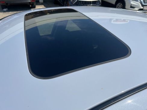 Certified 2023 Nissan Altima 2.5 SR w/ SR Premium Package image 9