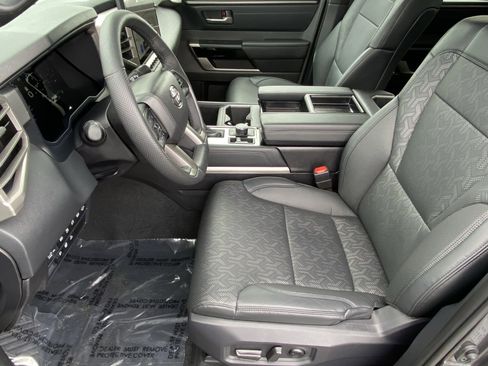 Certified 2025 Toyota Tundra Limited image 28