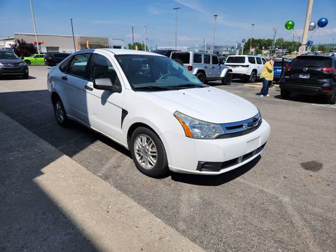 Used 2008 Ford Focus SE FWD image 7