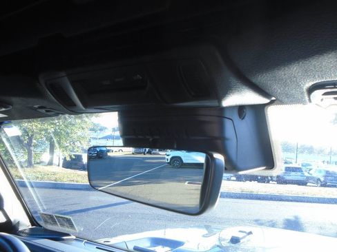 Certified 2024 Jeep Gladiator Mojave w/ Technology Group image 21