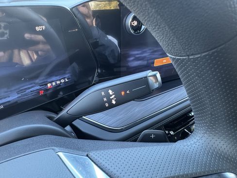 New 2025 Chevrolet Tahoe 4WD image 18