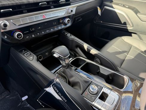 New 2025 Kia Telluride EX image 13