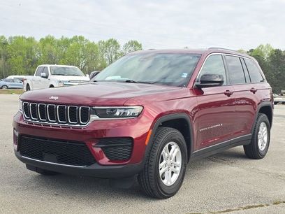 Used 2023 Jeep Grand Cherokee Laredo w/ Luxury Tech Group I