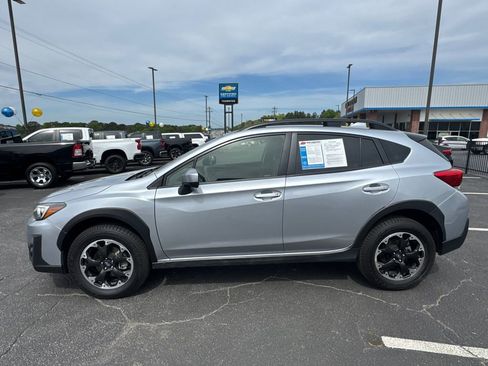 Used 2022 Subaru Crosstrek 2.0i Premium w/ Popular Package #3 AWD/4WD image 9