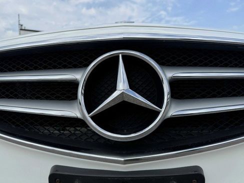 Used 2015 Mercedes-Benz E 400 4MATIC Sedan image 13