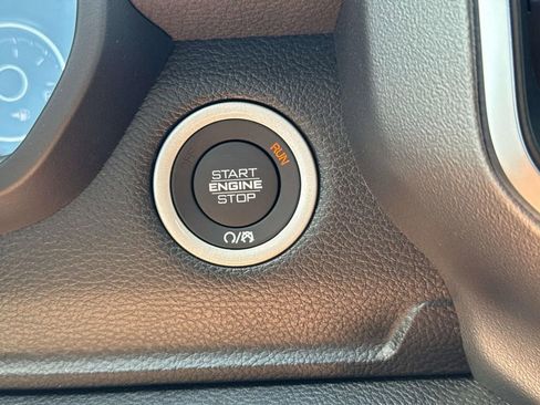 New 2025 RAM 1500 Big Horn AWD/4WD image 18