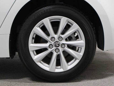 Used 2023 Toyota Corolla SE FWD image 35
