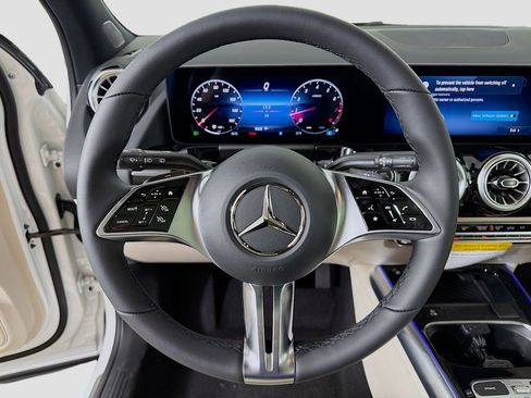 New 2026 Mercedes-Benz GLA 250 4MATIC image 13