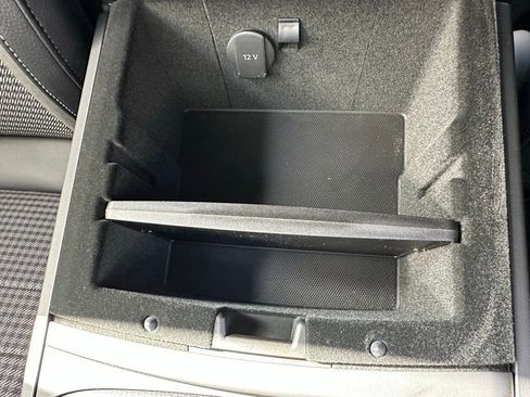 Used 2025 Porsche Panamera 4 image 28