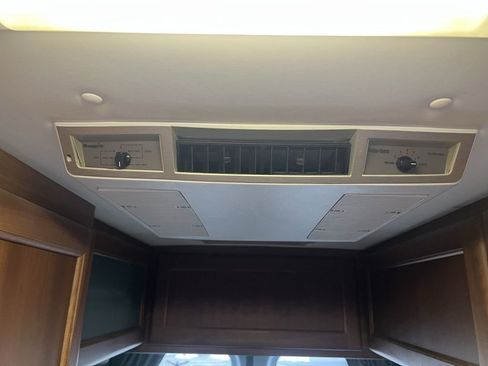 Used 2008 Dodge Sprinter 2500 w/ Trailer Tow Group image 18