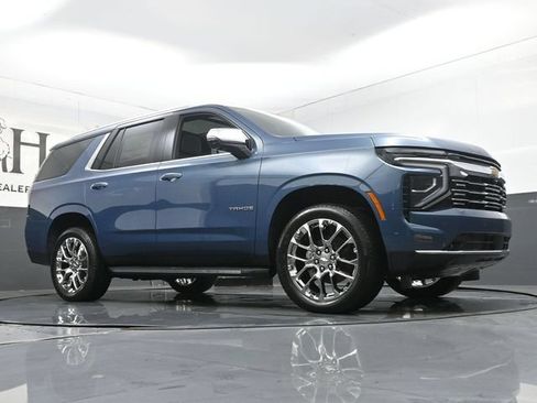 New 2026 Chevrolet Tahoe Premier w/ Sun And Tow Package AWD/4WD image 2