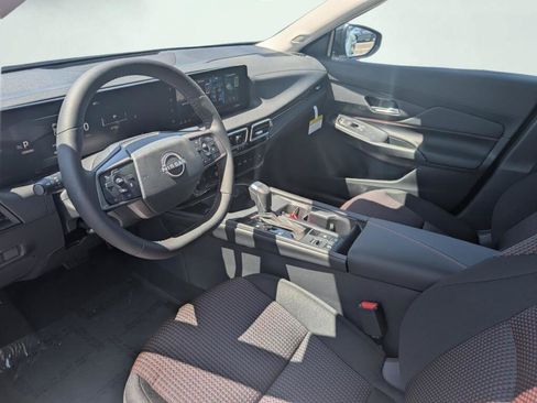 Used 2026 Nissan Sentra SR w/ SR All Weather Package FWD image 13