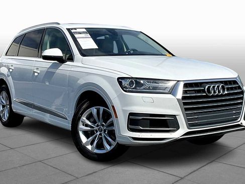 Used 2018 Audi Q7 3.0T Premium Plus image 2