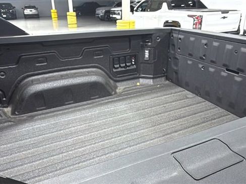 New 2026 Chevrolet Silverado EV LT image 7