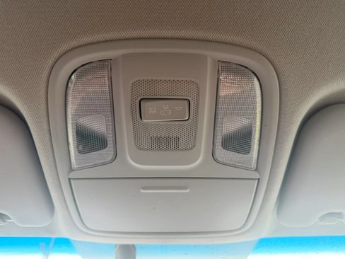 Used 2019 Kia Niro LX FWD image 30