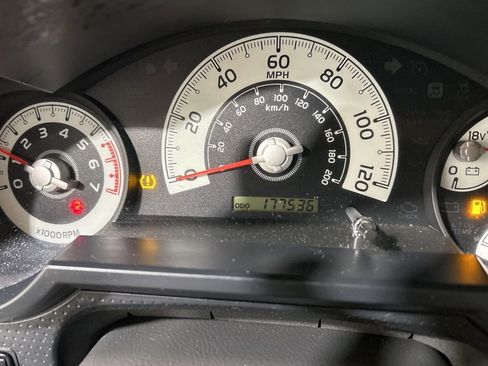 Used 2011 Toyota FJ Cruiser 4WD w/ Trail Teams Special Edition image 25