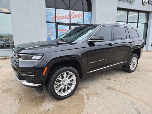 Used 2021 Jeep Grand Cherokee L Summit w/ Advanced Protech Group IV AWD/4WD image 3