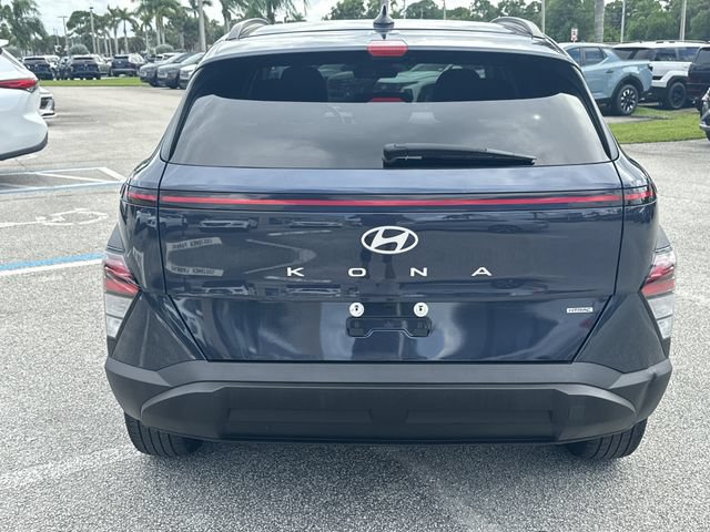 Certified 2025 Hyundai Kona SEL AWD/4WD image 7