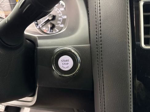 Used 2024 Nissan Armada SL w/ Captain's Chairs Package image 24