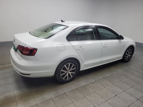 Used 2017 Volkswagen Jetta SE FWD image 10