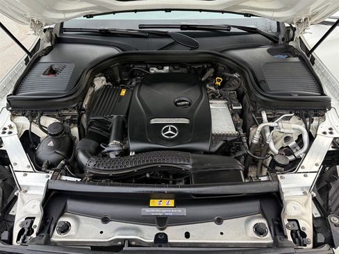 Used 2018 Mercedes-Benz GLC 300 4MATIC image 31