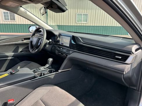 Used 2025 Toyota Camry LE FWD image 29