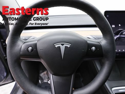 Used 2023 Tesla Model 3 Standard Range RWD image 10