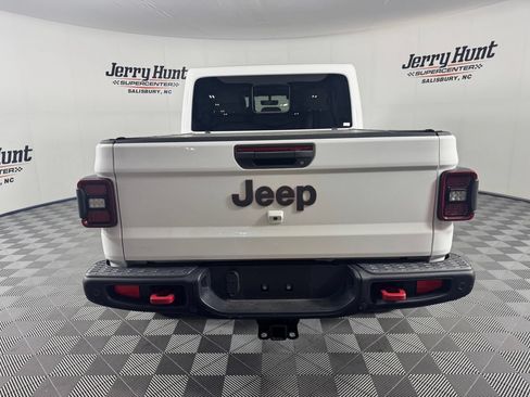 Used 2022 Jeep Gladiator Rubicon w/ LED Lighting Group AWD/4WD image 8