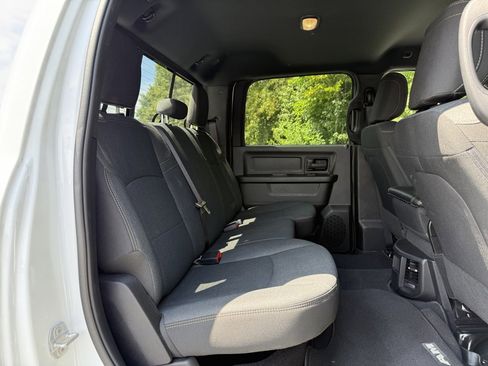 Used 2024 RAM 3500 Tradesman w/ Chrome Appearance Group image 24