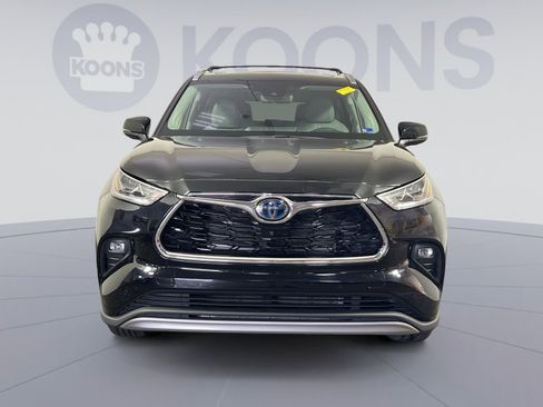 Used 2023 Toyota Highlander Platinum image 11