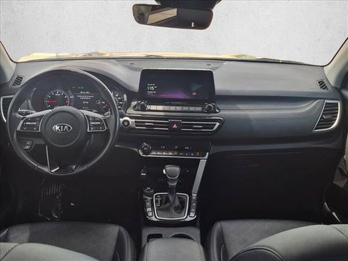 Used 2021 Kia Seltos SX w/ SX Sunroof Package AWD/4WD image 17