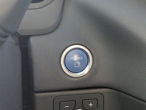 Used 2024 Toyota Tundra Limited w/ Power Package image 37