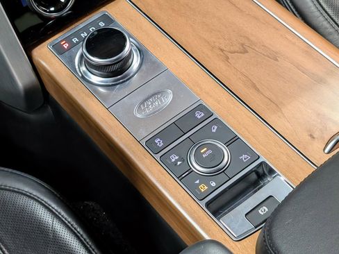 Used 2022 Land Rover Range Rover Autobiography image 30