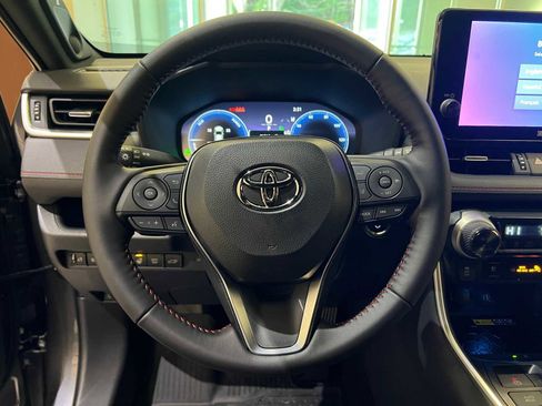Certified 2025 Toyota RAV4 XSE image 19