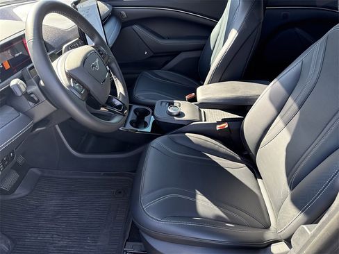 Used 2023 Ford Mustang Mach-E Premium image 9