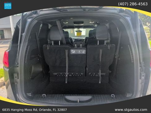Used 2018 Chrysler Pacifica Touring-L w/ Premium Audio Group FWD image 32