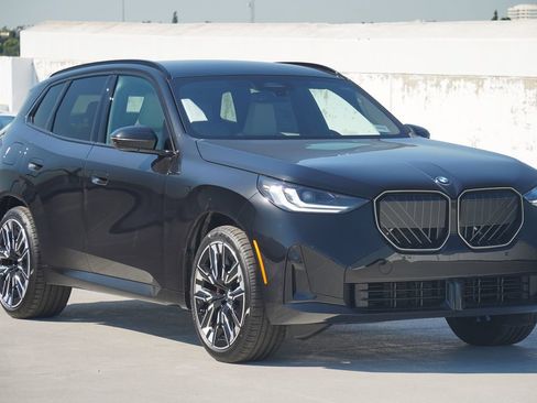 Used 2026 BMW X3 xDrive30i w/ M Sport Package AWD/4WD image 3