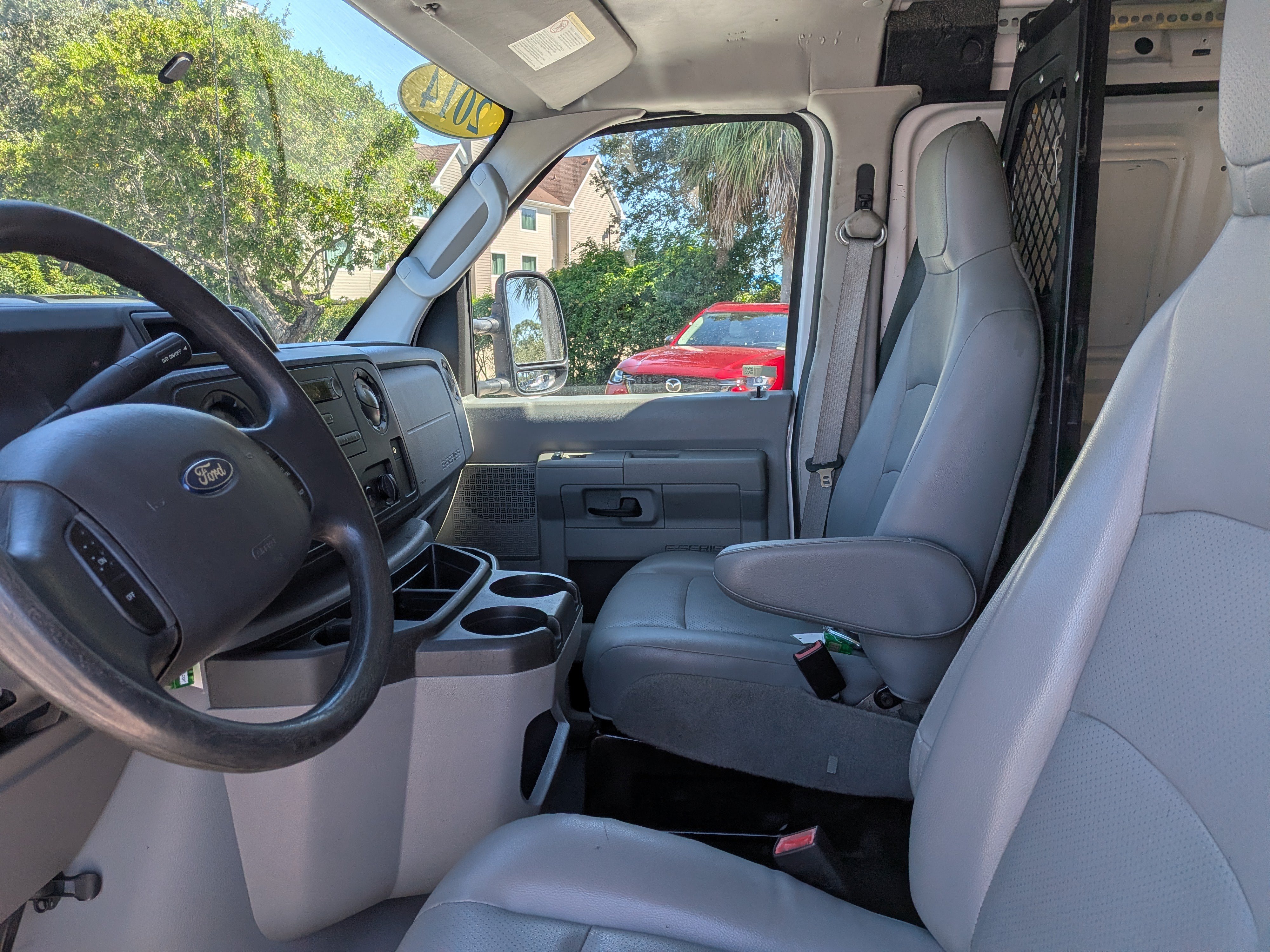 Used 2014 Ford E-350 and Econoline 350 Super Duty RWD image 18