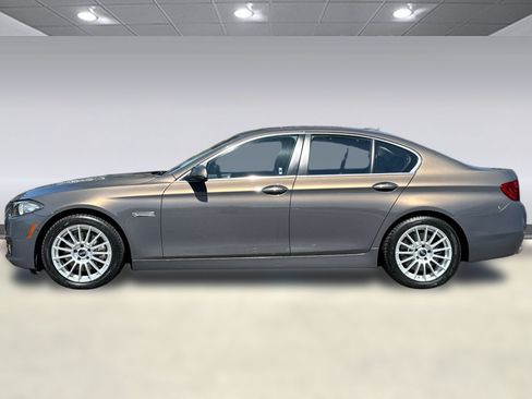 Used 2015 BMW 550i xDrive Sedan AWD/4WD image 2