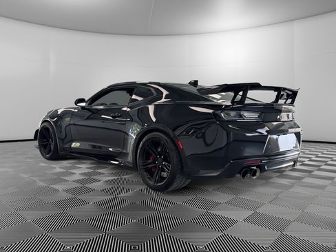 Used 2018 Chevrolet Camaro ZL1 RWD image 7