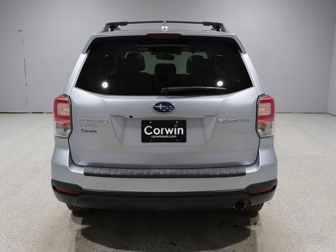 Used 2018 Subaru Forester 2.5i Limited AWD/4WD image 13