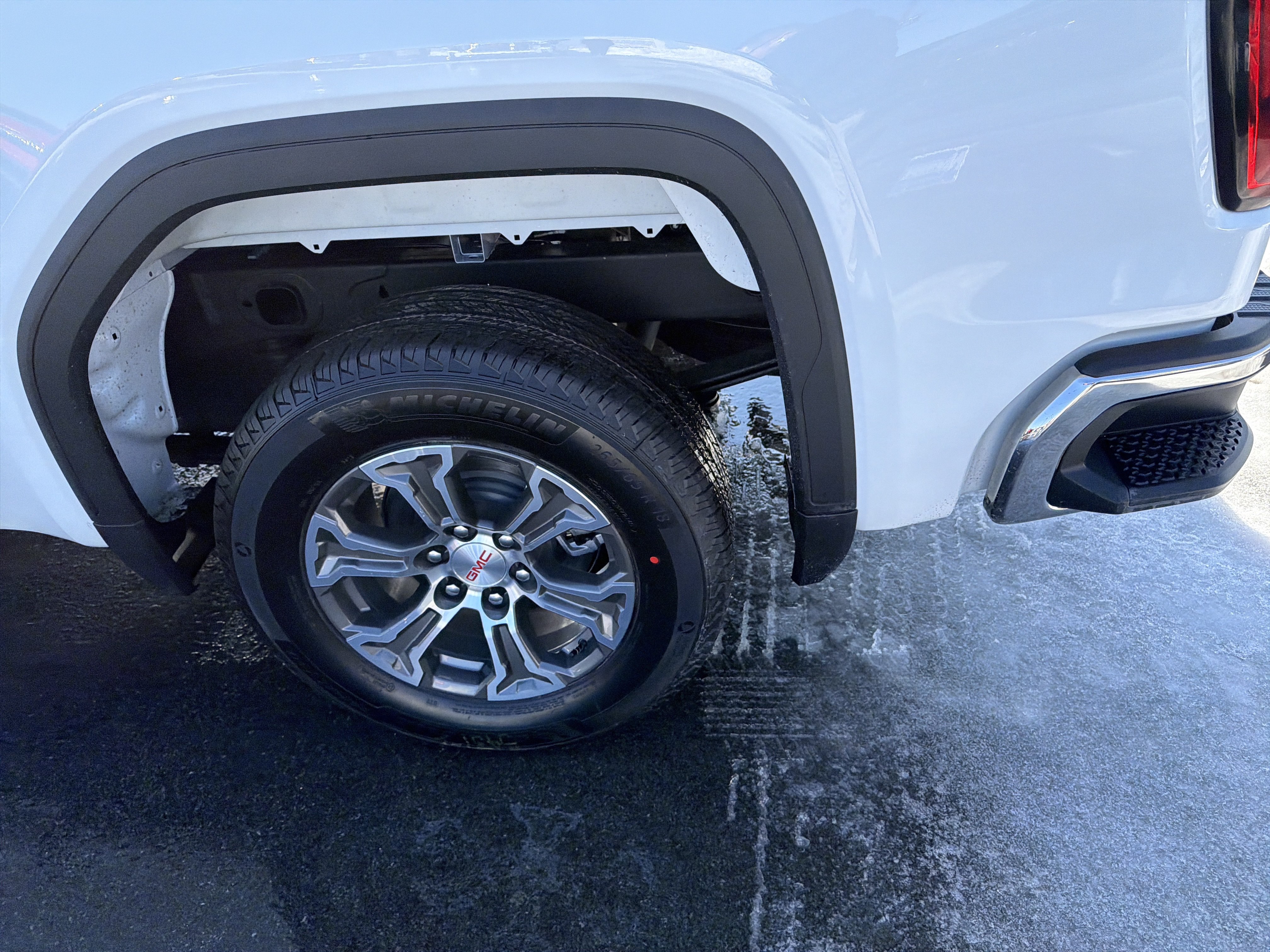New 2026 GMC Sierra 1500 SLE AWD/4WD image 10