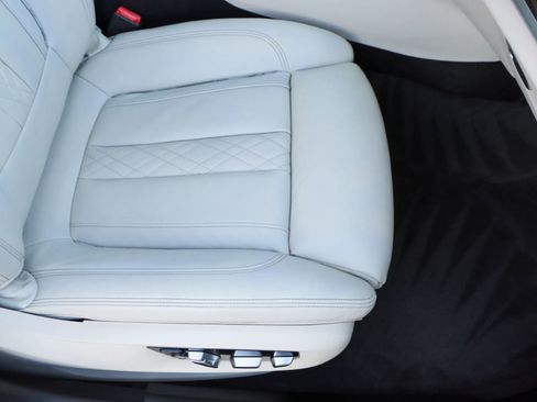 Used 2018 BMW 540i image 22